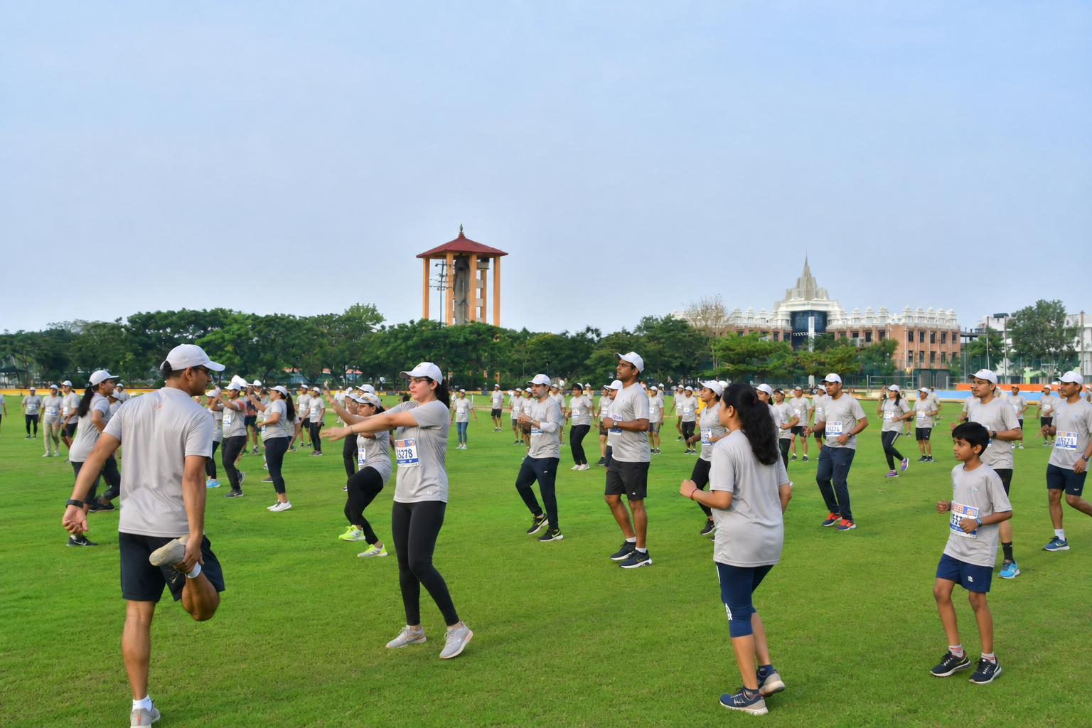 Marathon warm-up on SCSVMV sports ground